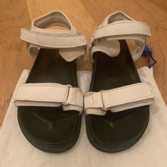 Black and white sandels size 37 - Picture 5 of 8